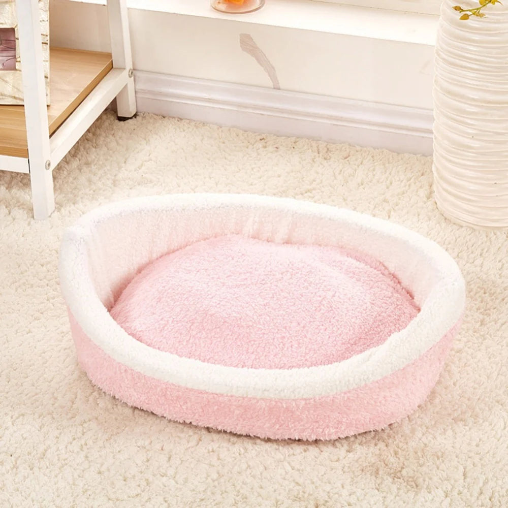 Premium Plush Round Pet Bed - The Ideal Warm Retreat for Your Pet