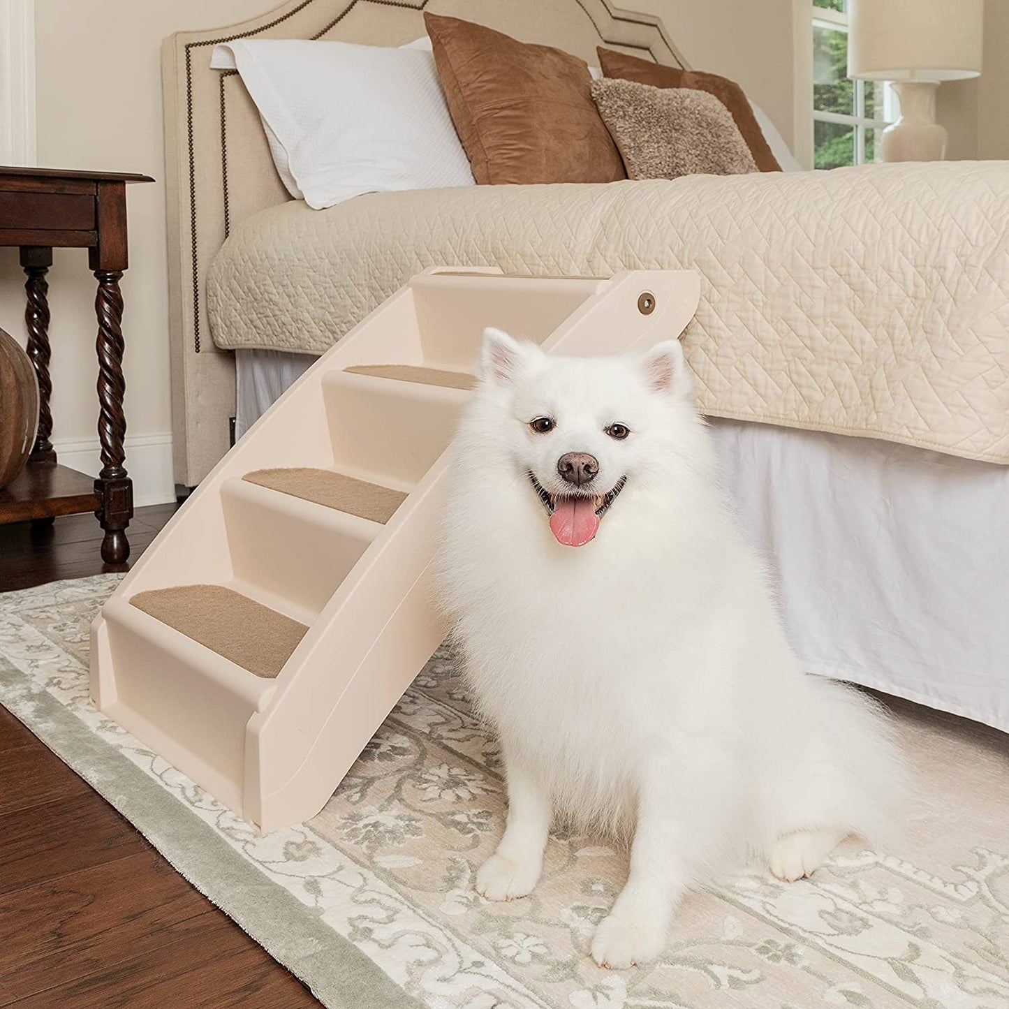 Keep your furry friends happy and mobile with our Folding Pet Steps - Perfect for indoors and outdoors! 🐾✨